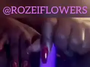 Rozei Flowers solo squirting